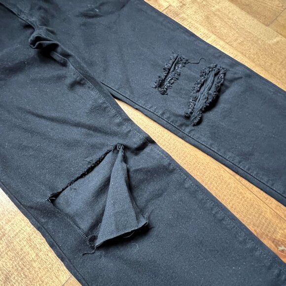 S.O.N.G. Women's 90s Boyfriend Low Rise Distressed Black Demin Jean, Size 5/27 - Picture 12 of 12